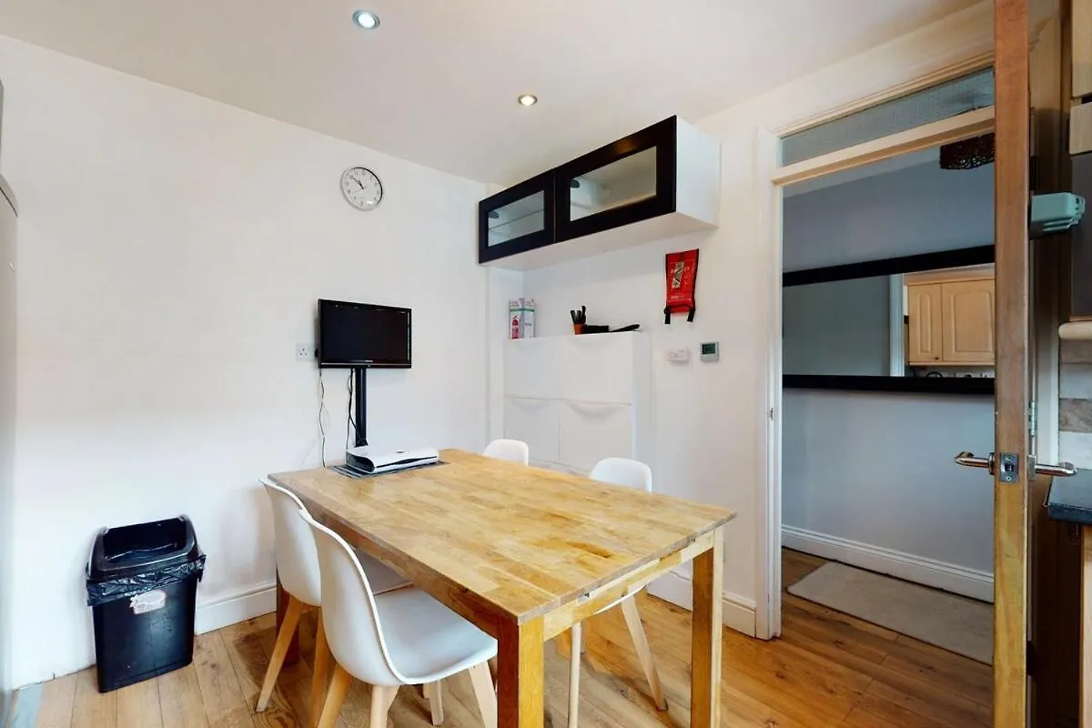 4Br House-30 Min To Tower Of London & Tower Bridge Apartment